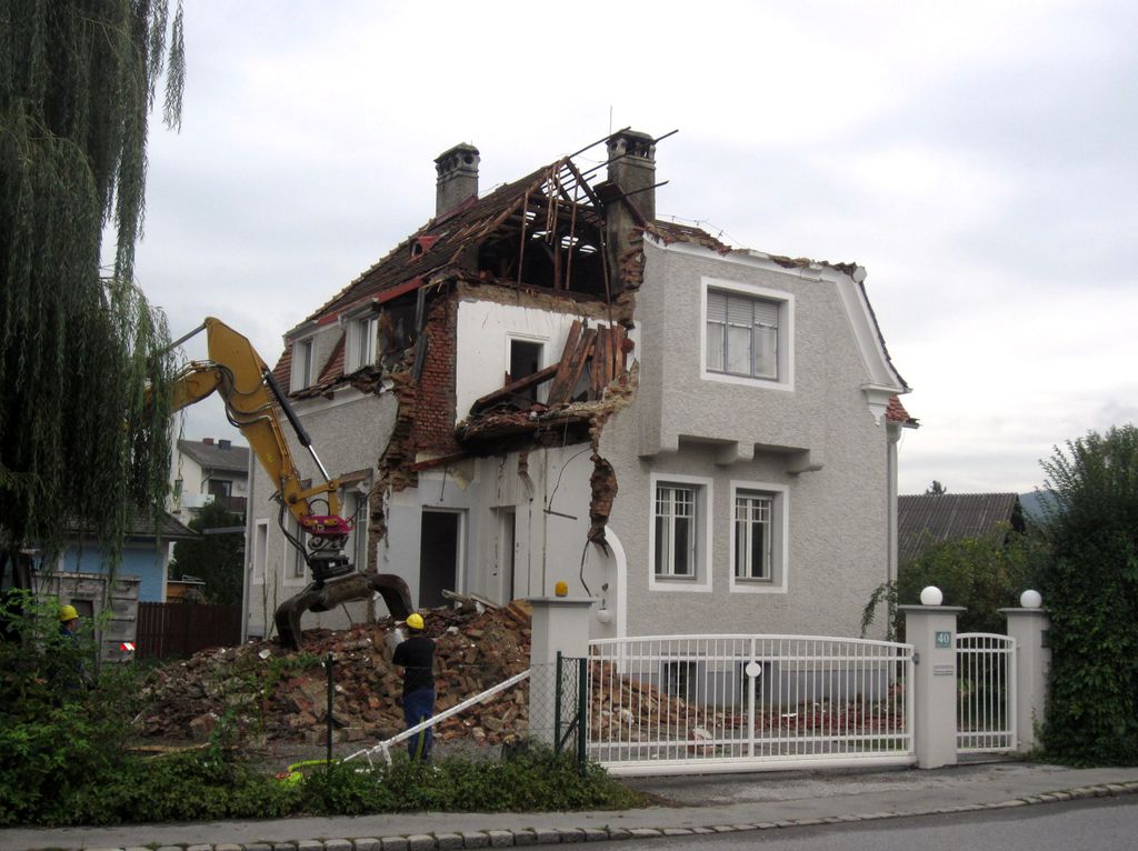 Datei:Andritzer Reichsstraße 40, Abbruch.JPG