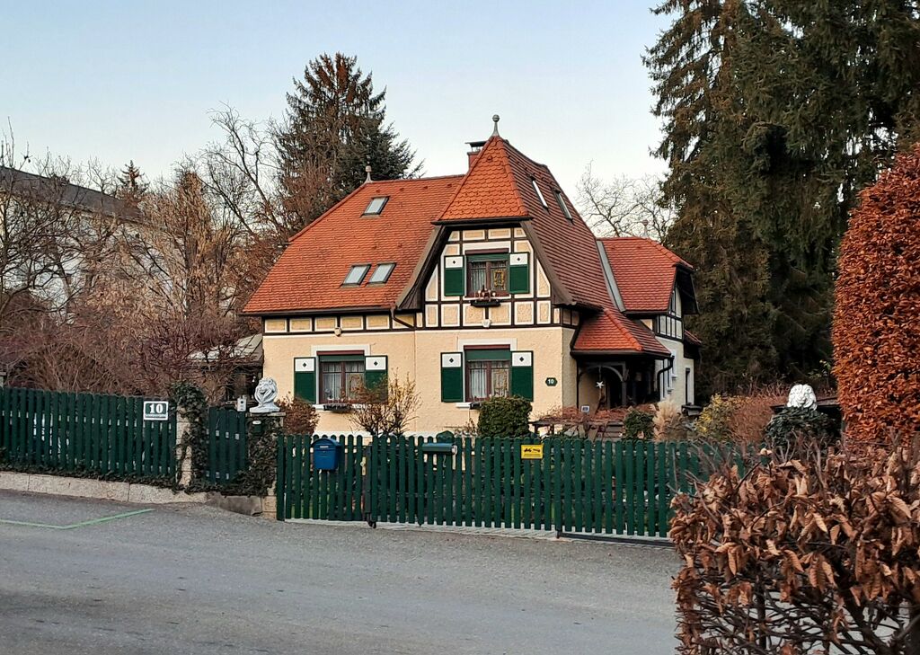 Datei:Schoenbrunngasse10.jpg