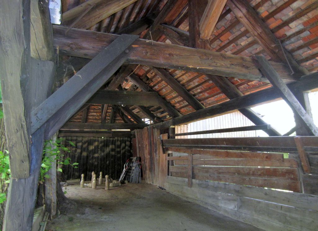 Datei:Heinrichstraße 67, Kegelbahn 0.JPG