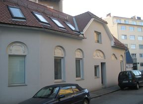 Am Damm 5 mit sezessionistischem Dekor - Foto Laukhardt 2010