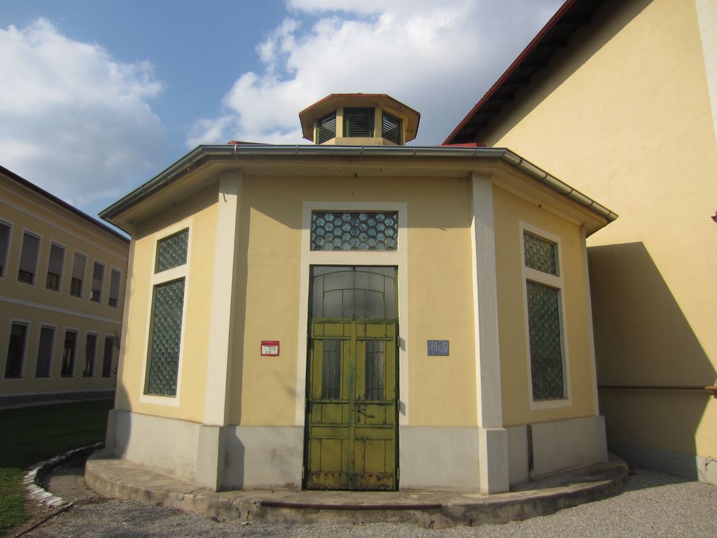 Datei:Reininghausstraße 1, Brunnenhaus 1.JPG