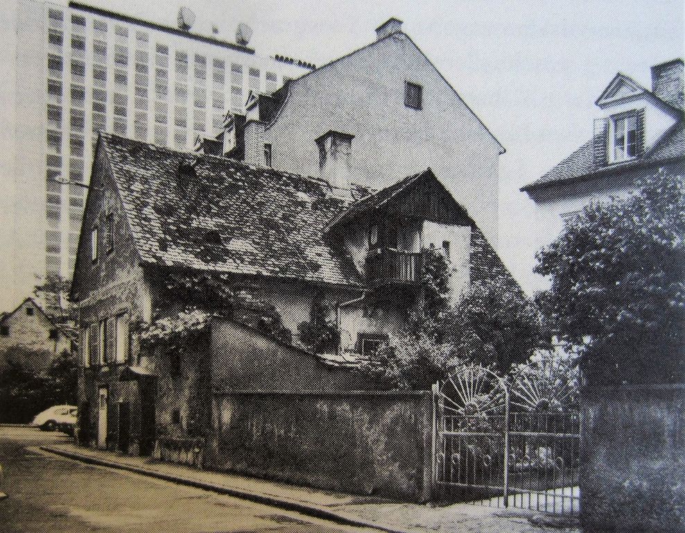Datei:Albert-Schweitzer-Gasse 23, 25.JPG