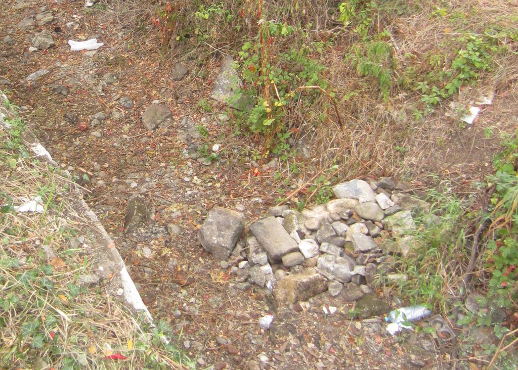 Datei:Zeillergasse 75, Burgfriedstein 25.JPG