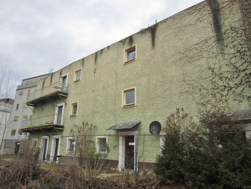 Datei:Griesgasse 28, Hinterhof b.JPG