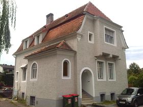 Die schöne Villa im Frühjahr 2014