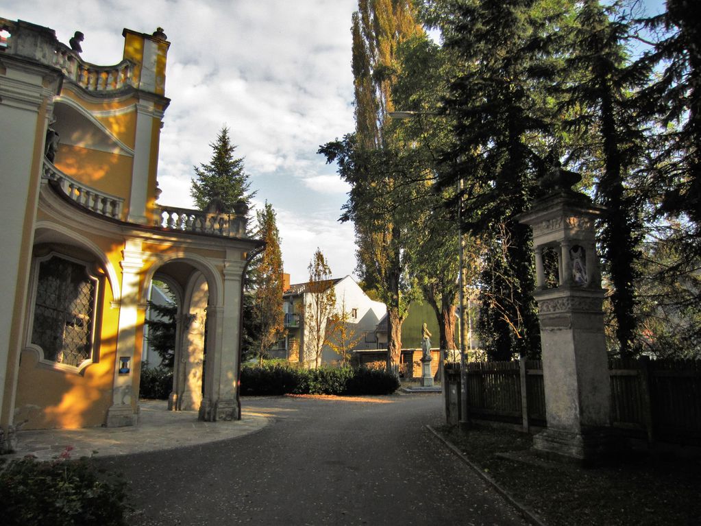 Datei:Kalvarienbergstraße 155, Kreuzsäule (2).JPG