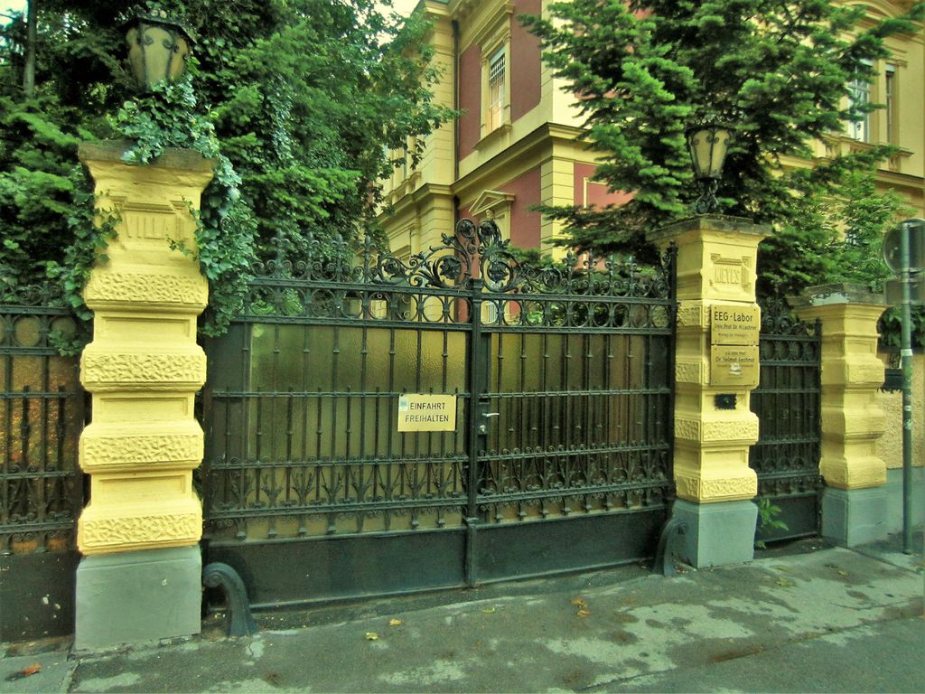 Datei:Humboldtstraße 47, Villa Nieves.JPG