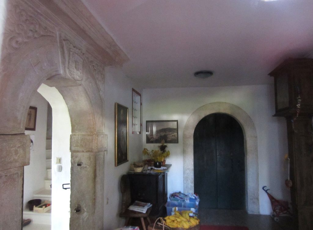 Datei:Kehlbergstraße 84, Portal.JPG