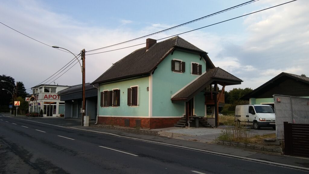 Datei:Graz Petrifelderstraße 25 Juli 2018.jpg