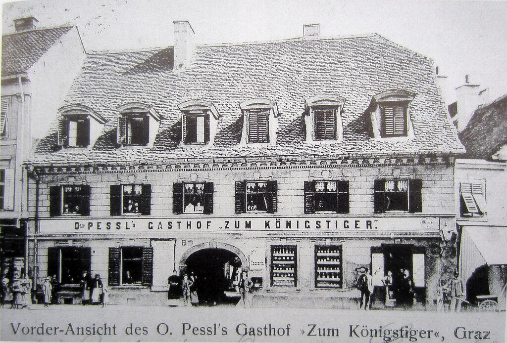 Datei:Mariahilferstraße 30, Königstiger.JPG
